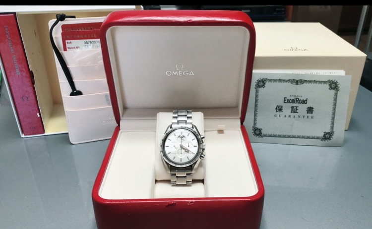 オメガ スピードマスター 3575-30（高級時計）の商品画像 - 査定依頼日：2025年8月11日 - 最高査定価格：702,000円