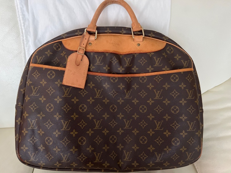 ルイヴィトン モノグラム （ブランドバッグ）の商品画像 - 査定依頼日：2025年12月10日 - 最高査定価格：40,000円