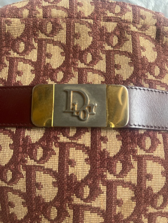 ディオール  （ブランドバッグ）の商品画像 - 査定依頼日：2025年11月12日 - 最高査定価格：30,000円