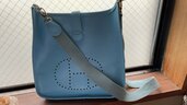 エルメス エブリン （ブランドバッグ）の商品画像 - 査定依頼日：2025年2月2日 - 最高査定価格：200,000円