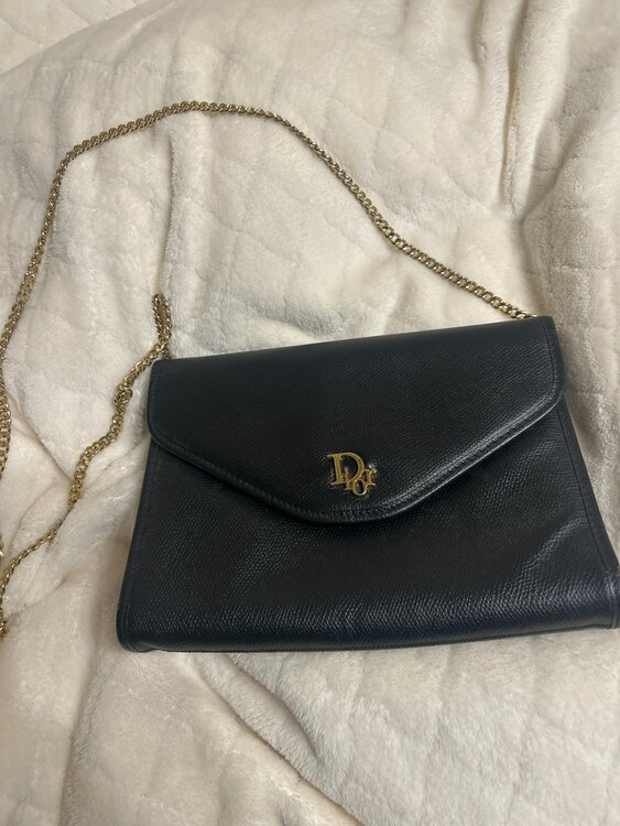 ディオール　レザーバッグ（ブランドバッグ）の商品画像 - 査定依頼日：2025年1月19日 - 最高査定価格：40,000円