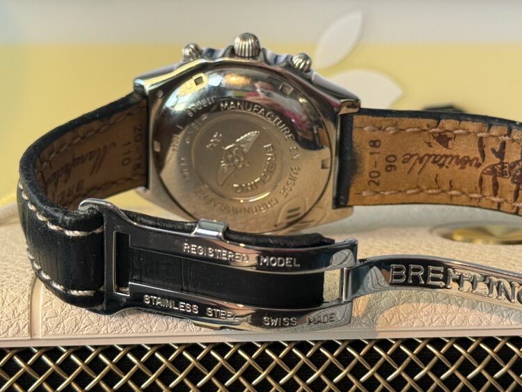 ブライトリング クロノマット （高級時計）の商品画像 - 査定依頼日：2025年8月8日 - 最高査定価格：1,000,000円