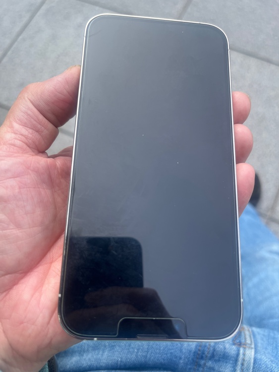 iPhone13（スマホ）の商品画像 - 査定依頼日：2026年3月28日 - 最高査定価格：38,000円