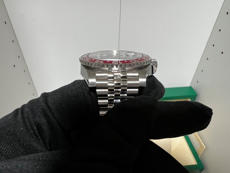 ロレックス GMTマスター 126710BLROジュビリーぶる（高級時計）の商品画像 - 査定依頼日：2026年4月12日 - 最高査定価格：3,450,000円