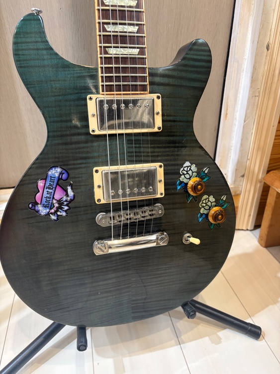 レスポール スタジオライト ダブルカッタウェイ（ピアノ・楽器・PA機材）の商品画像 - 査定依頼日：2026年4月26日 - 最高査定価格：100,000円