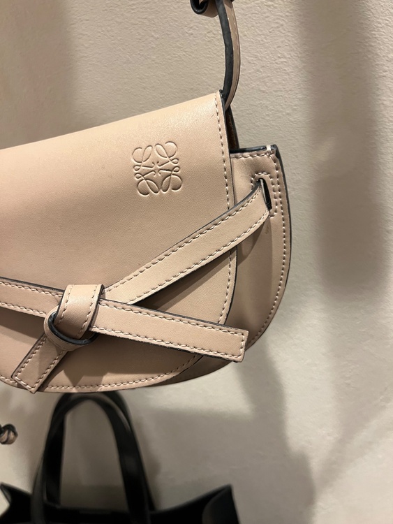 その他 その他 （ブランドバッグ）の商品画像 - 査定依頼日：2026年2月5日 - 最高査定価格：65,000円