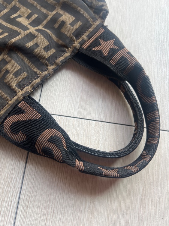 ズッカ柄　ミニトート（ブランドバッグ）の商品画像 - 査定依頼日：2025年8月25日 - 最高査定価格：30,000円