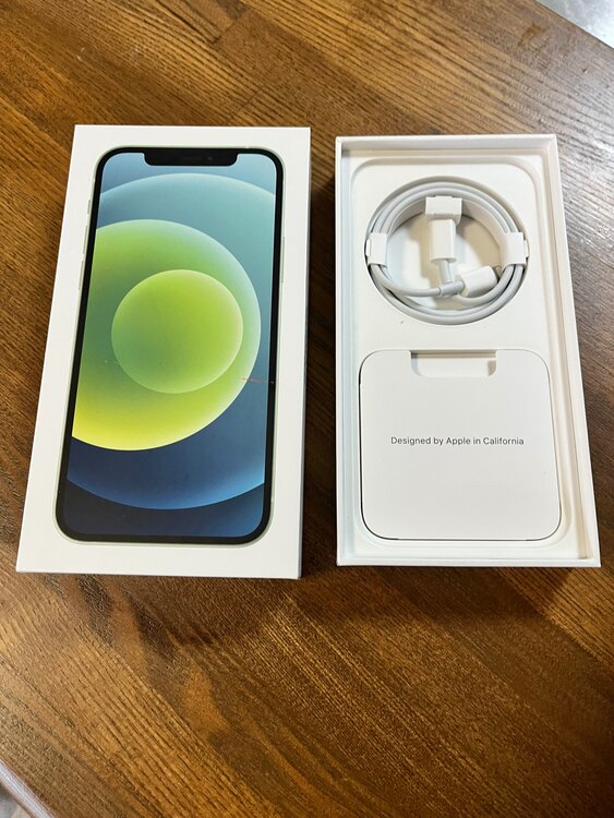 iPhone 12 64GB SIMフリー（スマホ）の商品画像 - 査定依頼日：2025年5月24日 - 最高査定価格：24,000円