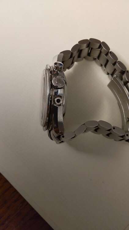 オメガ スピードマスター 3570.50（高級時計）の商品画像 - 査定依頼日：2025年1月6日 - 最高査定価格：400,000円