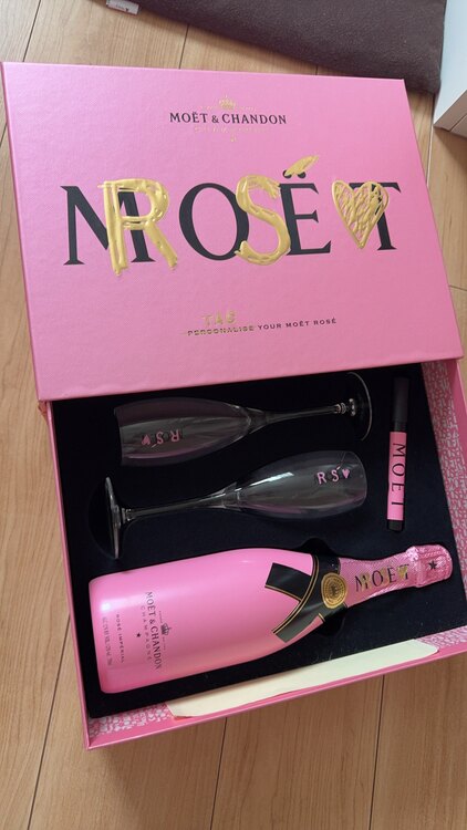 シャンパン モエ・エ・シャンドン （お酒）の商品画像 - 査定依頼日：2025年4月21日 - 最高査定価格：5,000円