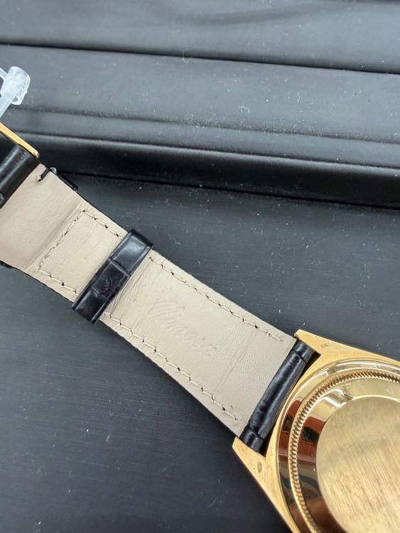 デイデイト（高級時計）の商品画像 - 査定依頼日：2026年2月8日 - 最高査定価格：1,900,000円