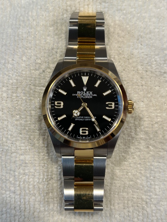 ロレックス エクスプローラー 124273（高級時計）の商品画像 - 査定依頼日：2025年9月24日 - 最高査定価格：1,600,000円