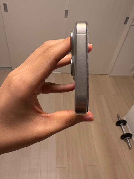 iPhone 15 Pro 256GB Softbank（スマホ）の商品画像 - 査定依頼日：2025年9月20日 - 最高査定価格：83,000円