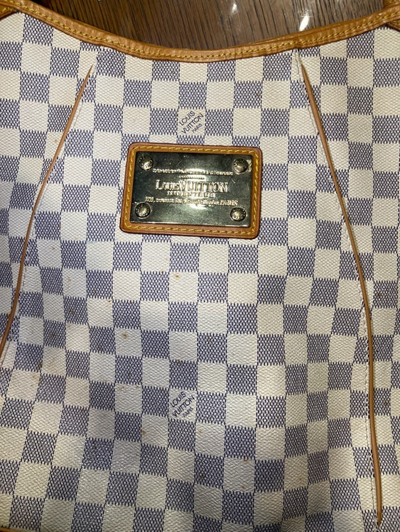 ショルダーばつく（ブランドバッグ）の商品画像 - 査定依頼日：2026年3月3日 - 最高査定価格：100,000円