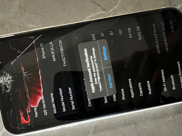 iPhone 11 64GB 楽天モバイル 画面割れ（スマホ）の商品画像 - 査定依頼日：2025年5月21日 - 最高査定価格：4,000円