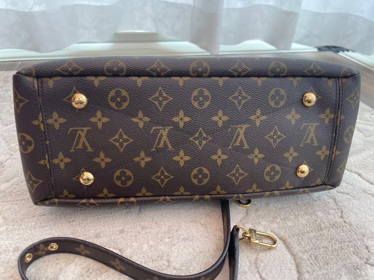 ルイヴィトン モノグラム （ブランドバッグ）の商品画像 - 査定依頼日：2025年9月16日 - 最高査定価格：160,000円
