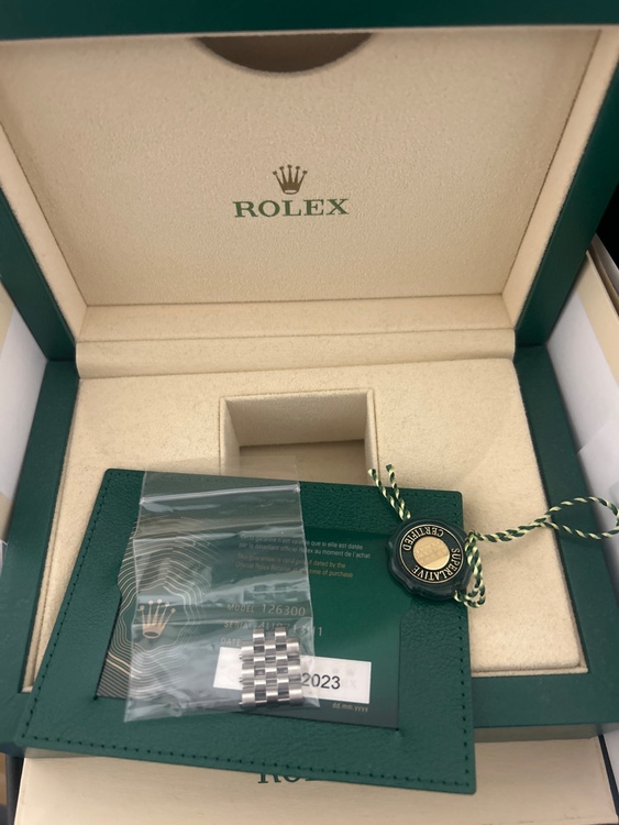 ロレックス デイトジャスト 12630（高級時計）の商品画像 - 査定依頼日：2026年1月9日 - 最高査定価格：1,700,000円