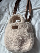 UGG バッグ（ブランドバッグ）の商品画像 - 査定依頼日：2025年12月17日 - 最高査定価格：10,000円
