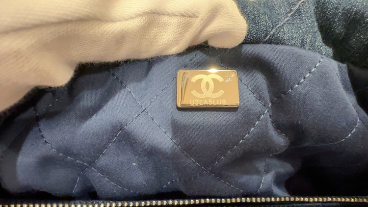 CHANEL22スモール（ブランドバッグ）の商品画像 - 査定依頼日：2026年8月6日 - 最高査定価格：100,000円