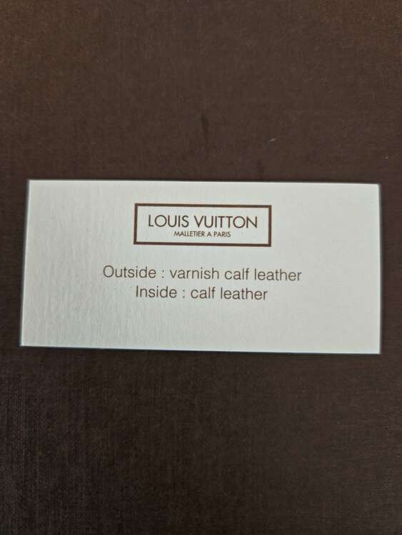 ヴェルニ　長財布（ブランド財布・小物）の商品画像 - 査定依頼日：2025年2月9日 - 最高査定価格：10,000円
