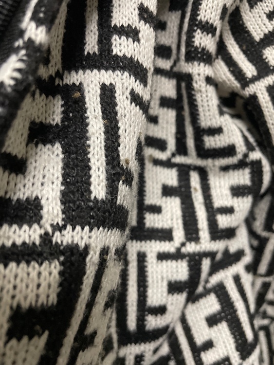 バレンシアガ  （ブランドバッグ）の商品画像 - 査定依頼日：2025年11月27日 - 最高査定価格：100,000円