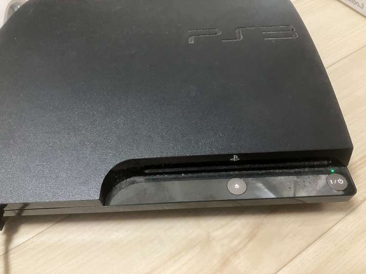 PlayStation 3 (120GB) チャコール・ブラック (CECH-2（ゲーム機本体・ゲームソフト）の商品画像 - 査定依頼日：2022年11月22日 - 最高査定価格：6,000円