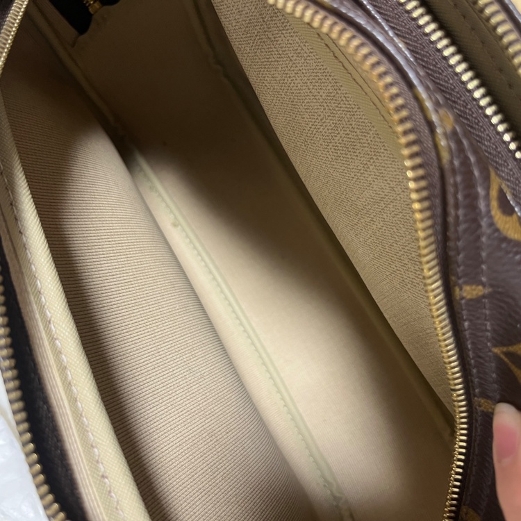 モノグラムリポーター（ブランドバッグ）の商品画像 - 査定依頼日：2026年1月5日 - 最高査定価格：100,000円