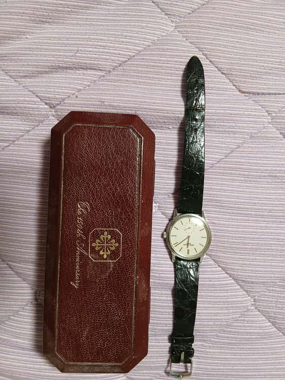 パテックフィリップ カラトラバ （高級時計）の商品画像 - 査定依頼日：2025年4月28日 - 最高査定価格：3,000,000円