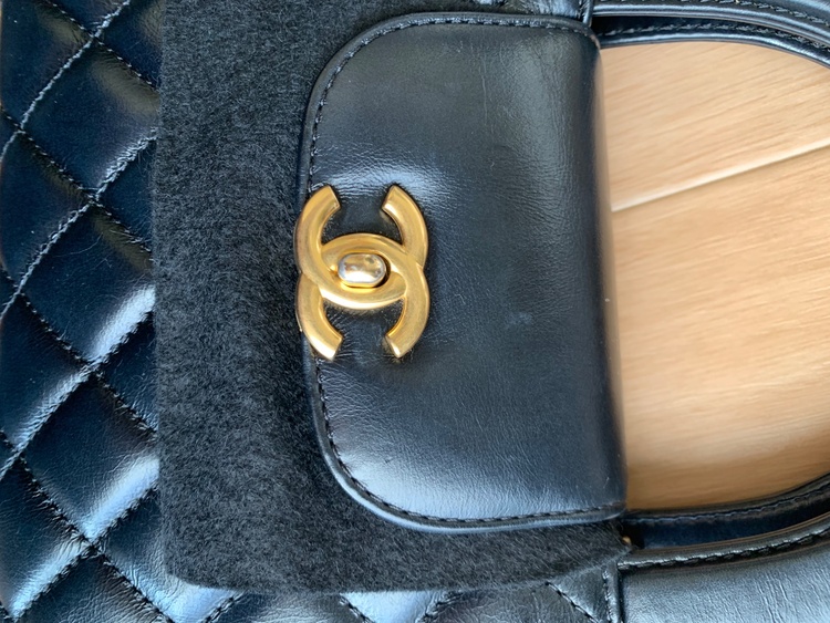 ショッピングバッグ（ブランドバッグ）の商品画像 - 査定依頼日：2026年1月20日 - 最高査定価格：650,000円