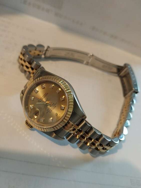 ロレックス パーペチュアルデイト （高級時計）の商品画像 - 査定依頼日：2025年4月1日 - 最高査定価格：750,000円