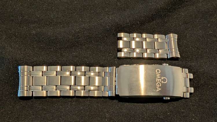 オメガ シーマスター 2103042200300（高級時計）の商品画像 - 査定依頼日：2025年3月30日 - 最高査定価格：660,000円