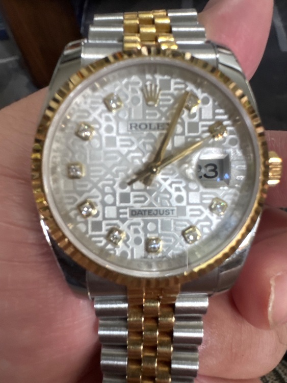 ロレックス デイトジャスト R116233G D番（高級時計）の商品画像 - 査定依頼日：2025年6月24日 - 最高査定価格：1,400,000円