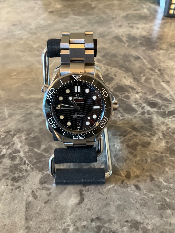 オメガ シーマスター 2103242200100（高級時計）の商品画像 - 査定依頼日：2025年7月26日 - 最高査定価格：550,000円