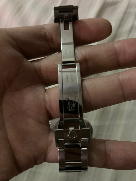 ロレックス デイトナ 116520.（高級時計）の商品画像 - 査定依頼日：2025年2月15日 - 最高査定価格：3,050,000円