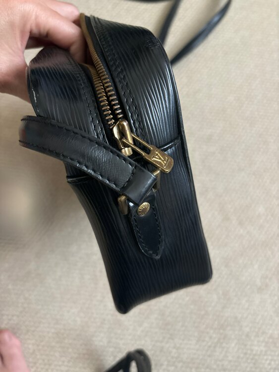 不明（ブランドバッグ）の商品画像 - 査定依頼日：2025年4月29日 - 最高査定価格：18,000円