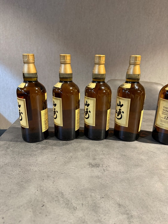 ウイスキー サントリー山崎 （お酒）の商品画像 - 査定依頼日：2025年11月25日 - 最高査定価格：187,000円