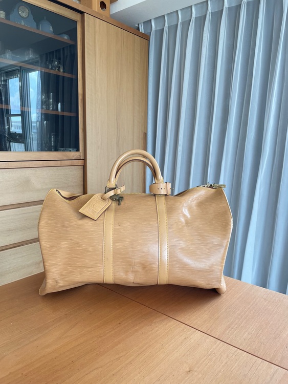 ルイヴィトン エピ （ブランドバッグ）の商品画像 - 査定依頼日：2025年8月11日 - 最高査定価格：60,000円