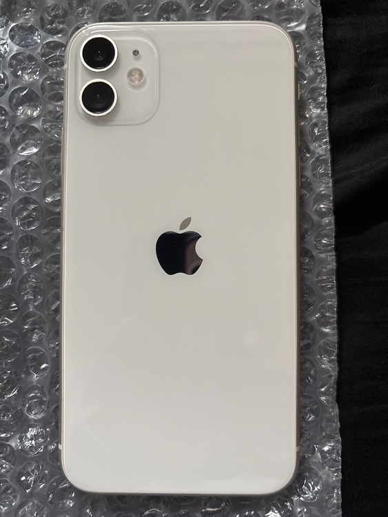 iPhone iPhone11 128GB 楽天モバイル（スマホ）の商品画像 - 査定依頼日：2026年9月23日 - 最高査定価格：19,500円