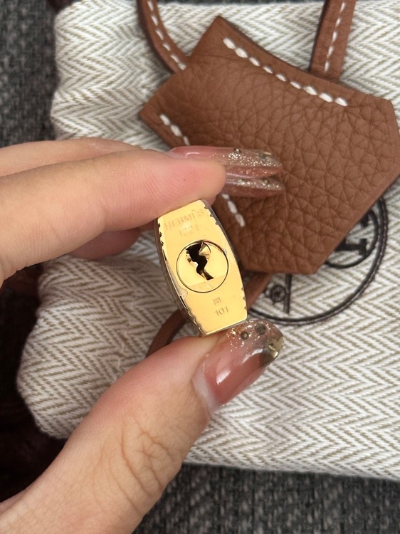 エルメス バーキン （ブランドバッグ）の商品画像 - 査定依頼日：2025年7月12日 - 最高査定価格：2,350,000円