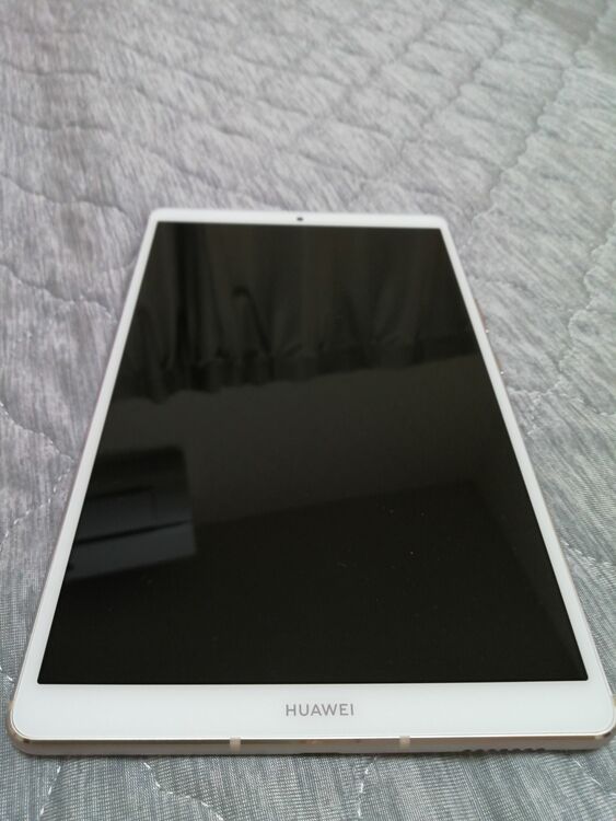 Huawei MediaPad M6（PC・タブレット）の商品画像 - 査定依頼日：2025年9月17日 - 最高査定価格：5,000円