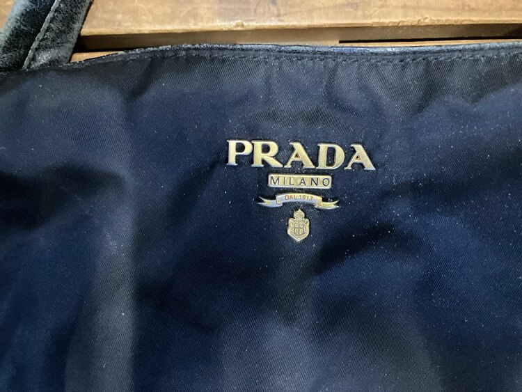 プラダ  （ブランドバッグ）の商品画像 - 査定依頼日：2025年4月25日 - 最高査定価格：20,000円