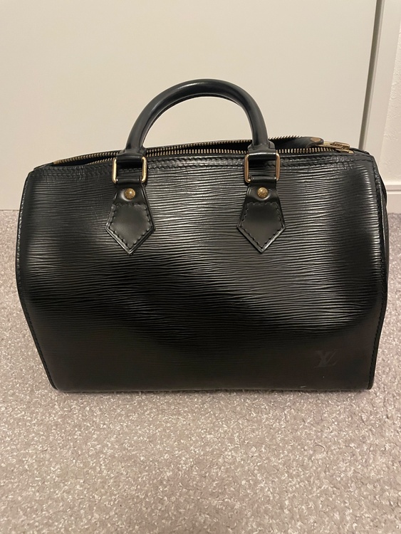 ルイヴィトン エピ （ブランドバッグ）の商品画像 - 査定依頼日：2025年12月18日 - 最高査定価格：75,000円