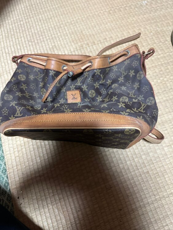 バッグ（ブランドバッグ）の商品画像 - 査定依頼日：2025年5月30日 - 最高査定価格：14,000円