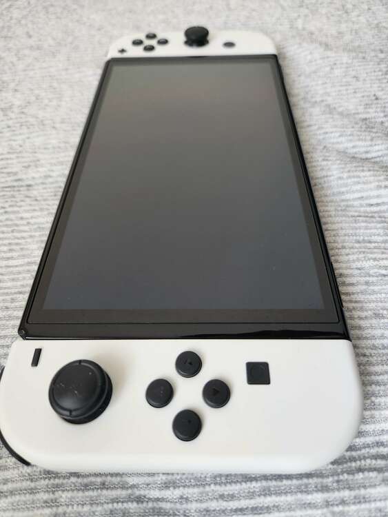 Nintendo　Switch　有機EL（CD・DVD）の商品画像 - 査定依頼日：2025年4月4日 - 最高査定価格：17,000円