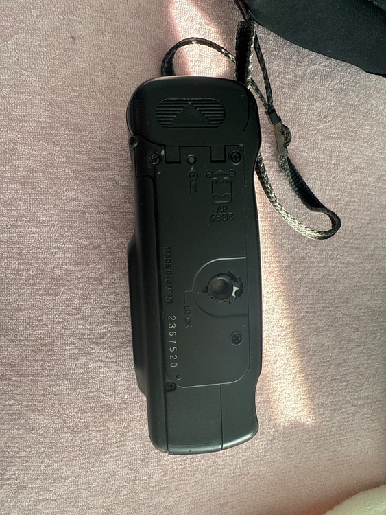 KONICA（カメラ）の商品画像 - 査定依頼日：2025年11月4日 - 最高査定価格：1,100円