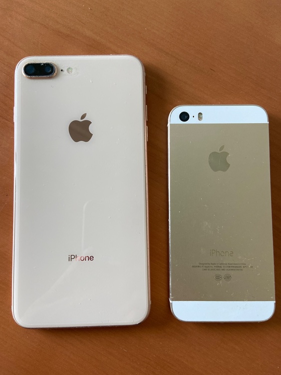 iPhone iPhone7 32GB SIMフリー（スマホ）の商品画像 - 査定依頼日：2026年9月12日 - 最高査定価格：6,000円