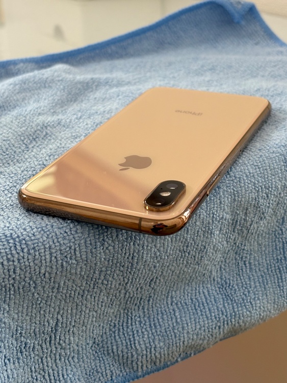 iPhoneXS 256GB SIMフリー（スマホ）の商品画像 - 査定依頼日：2026年2月20日 - 最高査定価格：16,000円