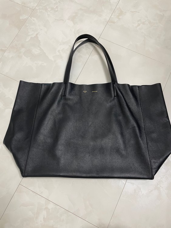 セリーヌ　ホリゾンタルカバ（ブランドバッグ）の商品画像 - 査定依頼日：2022年9月20日 - 最高査定価格：33,000円