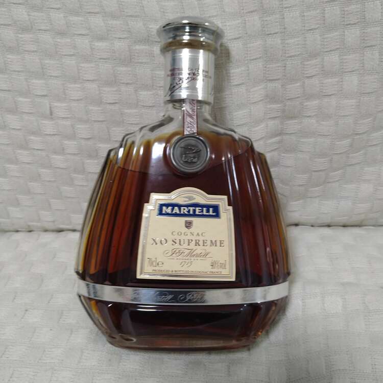 ブランデー マーテル （お酒）の商品画像 - 査定依頼日：2024年12月15日 - 最高査定価格：18,000円