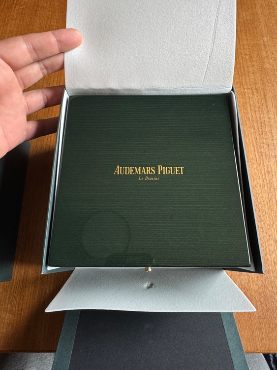 オーデマピゲ ロイヤルオーク 15500S（高級時計）の商品画像 - 査定依頼日：2026年3月22日 - 最高査定価格：6,250,000円